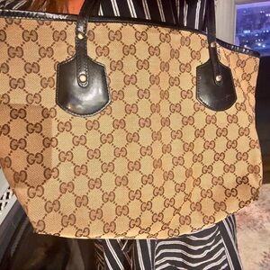 Gucci Tan and Black Signature Tote